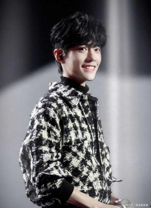 肖战朋友圈最新爆料,揭秘明星私生活背后的真相